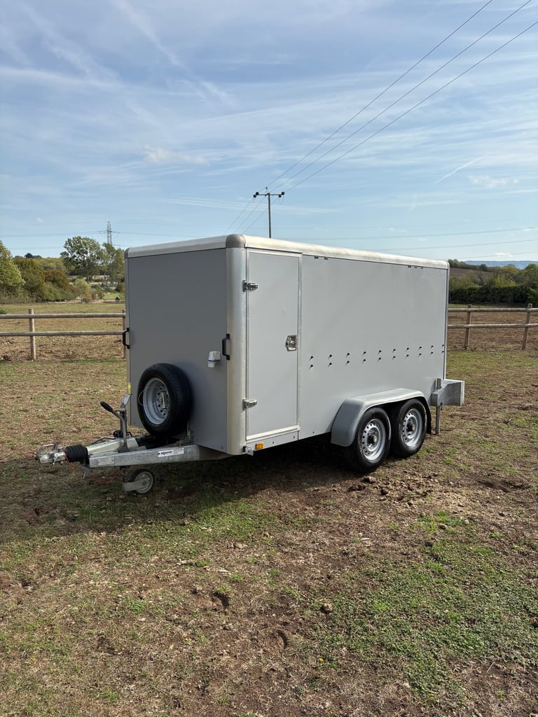 image for  INDESPENSION TAV 5 Box Trailer Twin Axle   Manual