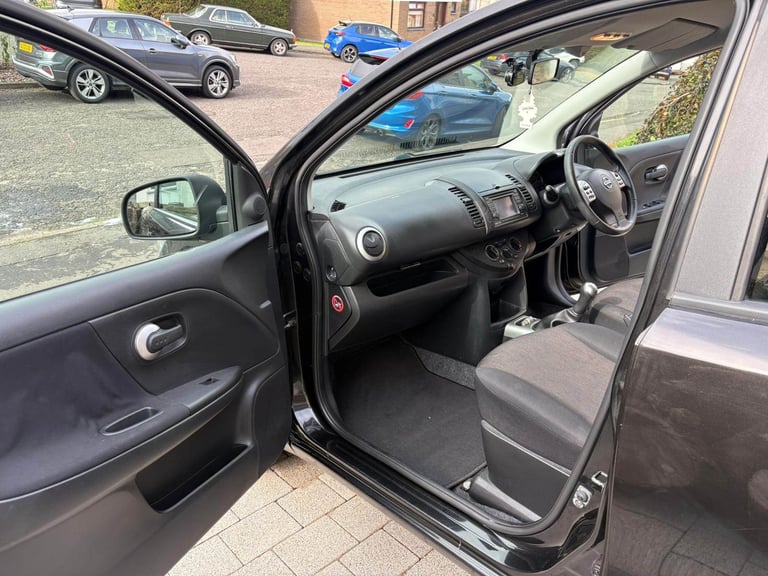 2009 Nissan Note 1.4 N-Tec 5dr – 72,000 miles – Black – Manual