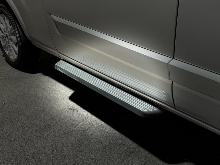 2022 Ford Tourneo Custom 2.0 EcoBlue 130ps L/R 8 Seater Titanium Auto MPV DIESEL Automatic