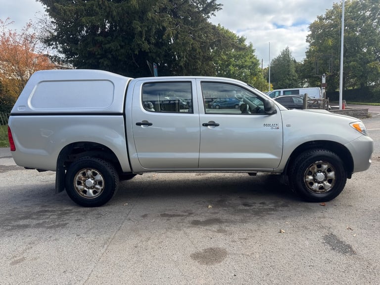 Toyota HiLux D/Cab Pick Up Truck D-4D 2.5120ps Manual Good Condition No Vat