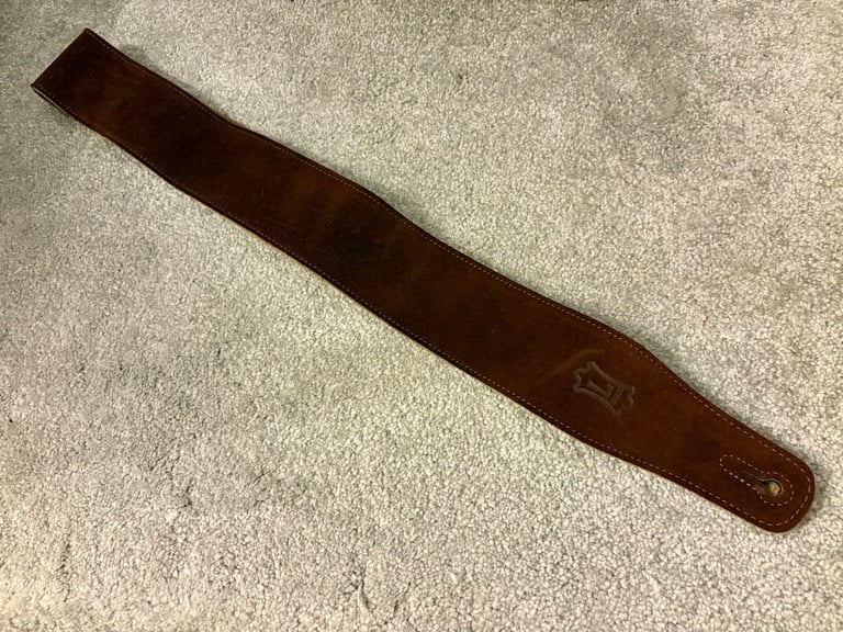 Levys Suede Guitar Strap Like NEW (never fitted rrp £35) 🎸🎶🎁