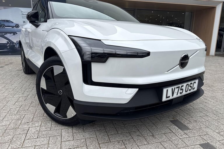 2025 Volvo EX30 Single Motor Extended Range 69kWh Plus SUV 5dr Electric Auto (272 ps) ESTATE Elec...
