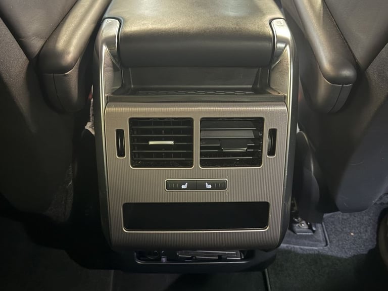 2015 Land Rover Range Rover Sport 3.0 SD V6 HSE SUV 5dr Diesel Auto 4WD Euro 6 (s/s) (306 ps) EST...