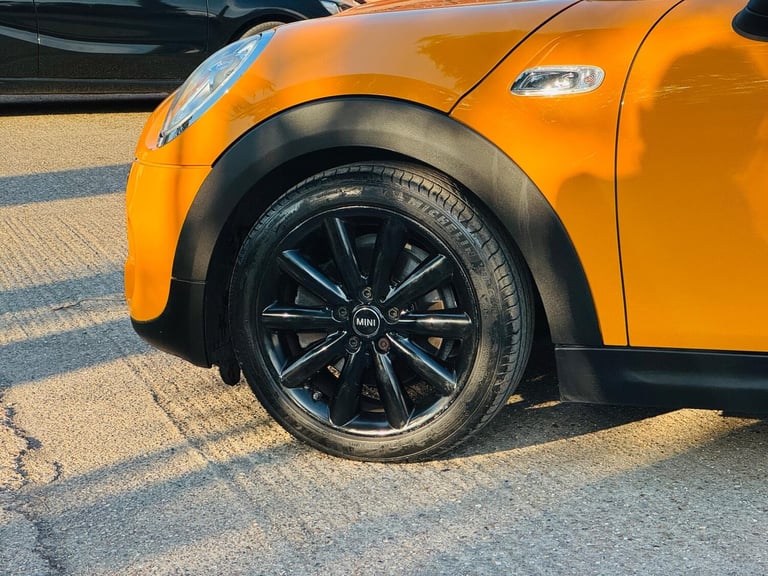 2018 MINI Hatch 2.0 Cooper SD Auto Euro 6 (s/s) 3dr HATCHBACK Diesel Automatic