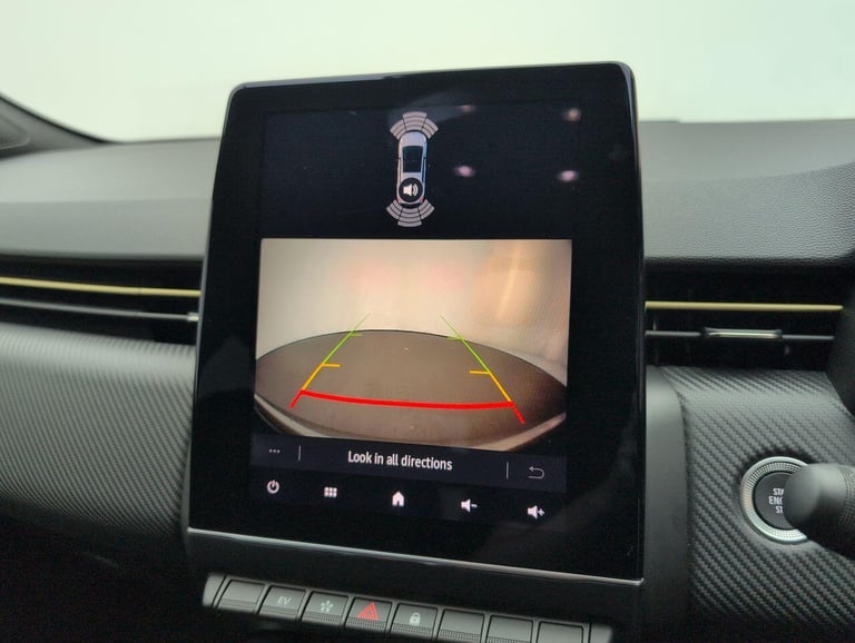 2023 Renault Clio 1.6 E-TECH E-Tech engineered Hatchback 5dr Petrol Hybrid Auto Euro 6 (s/s)  HAT...