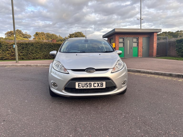 Ford fiesta 1.25 zetec 3dr 2009 petrol