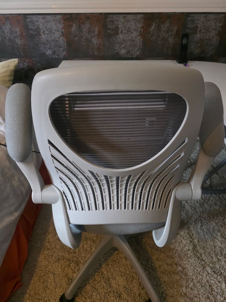 Home office corner desk & chair