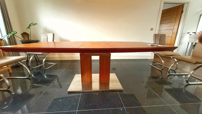 Luxury Dining Table & 6 chairs set