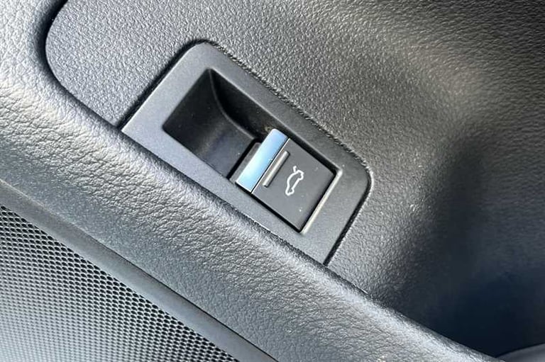 2021 Audi A6 Avant 2.0 TDI 40 Black Edition Estate 5dr Diesel S Tronic Euro 6 (s/s) (204 ps) Esta...