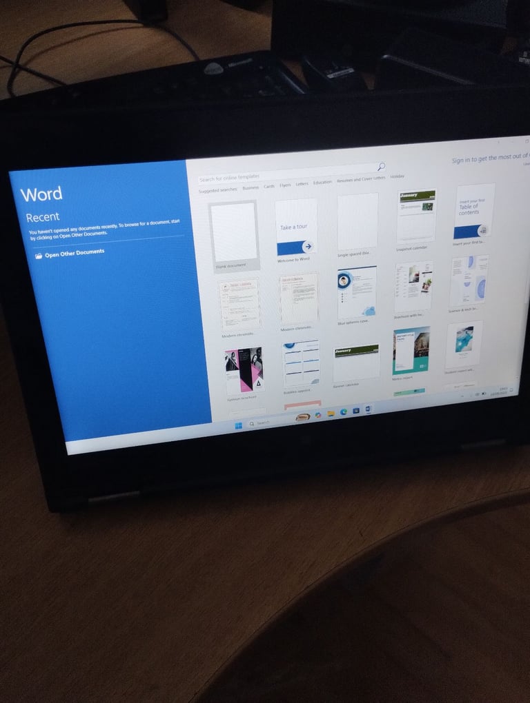 Hybrid Touchscreen Lenovo Full Office, Windows 11, 8GB RAM, i5, 128GB SSD, Backlit KB, WEBCAM, HDMI