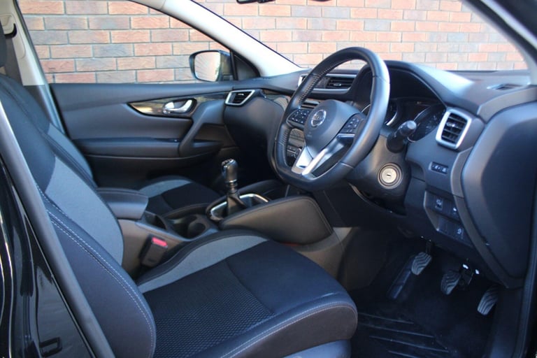 2019 Nissan Qashqai 1.3 DIG-T Acenta Premium Euro 6 (s/s) 5dr HATCHBACK Petrol Manual