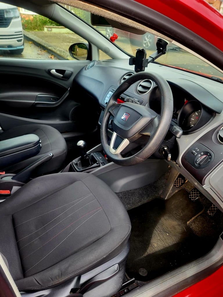 Seat, IBIZA, Estate, 2012, Manual, 1199 (cc), 5 doors