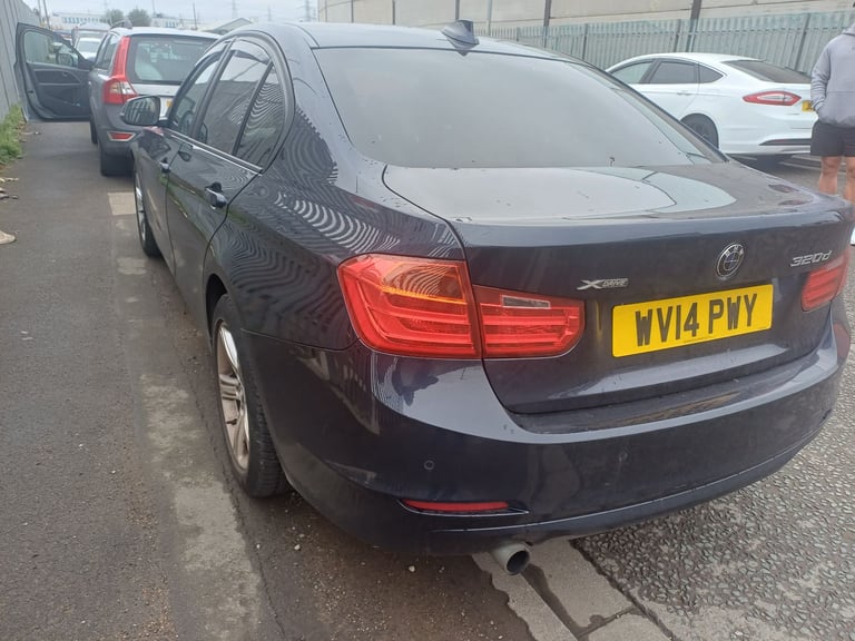 Bmw 320d x drive 2014 spares or repair lovely car 