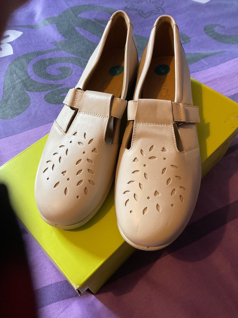 image for Hotter shoes size 8