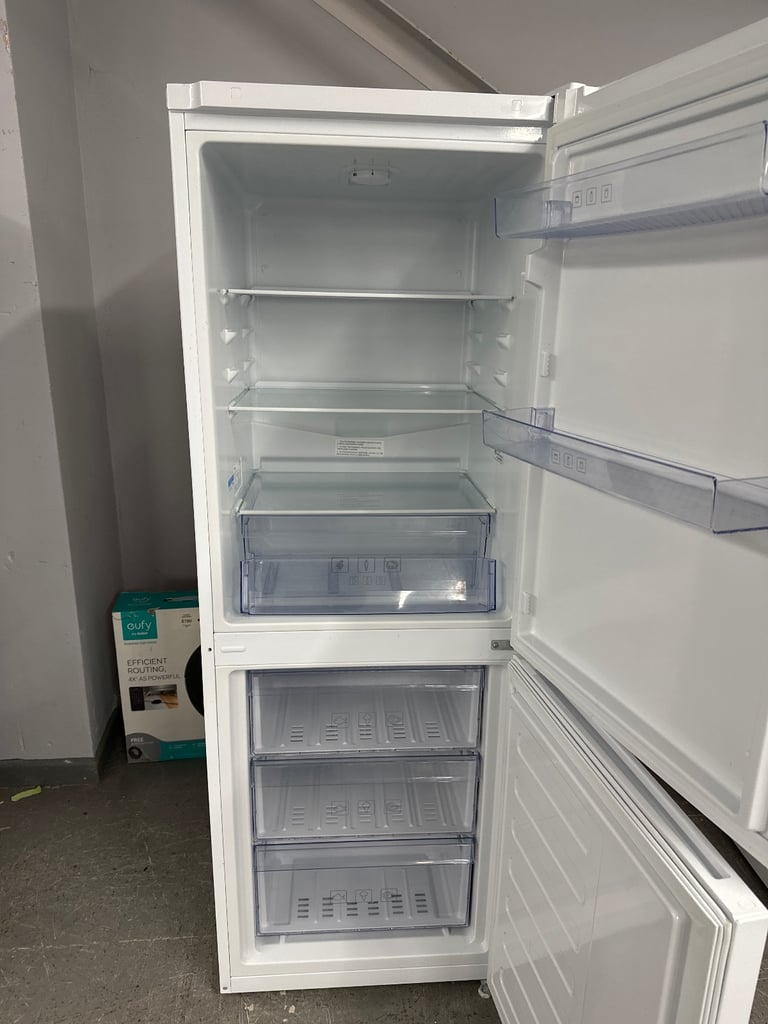 🚚SALE NOW ON🚚BEKO 50/50 FRIDGE FREEZER WITH GUARANTEE 