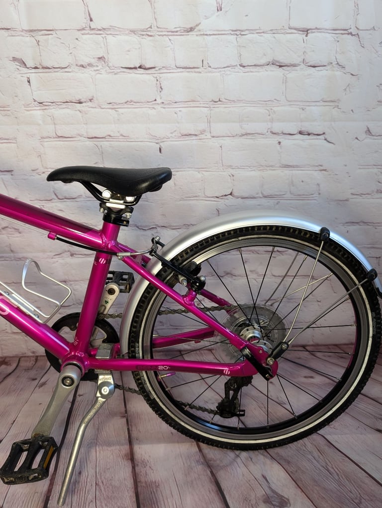 ISLABIKES BEINN 20 LARGE (6+) IN PERFECT CONDITION. COLLECTION NW LONDON OR BUCKS. ISLA BIKE