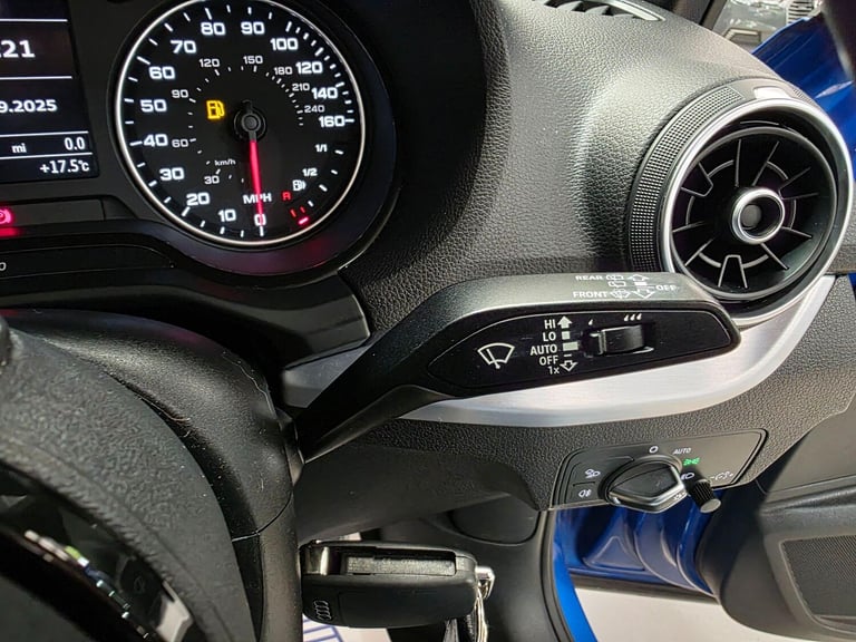 2017 Audi Q2 1.4 TFSI CoD S line S Tronic Euro 6 (s/s) 5dr ESTATE Petrol Automatic