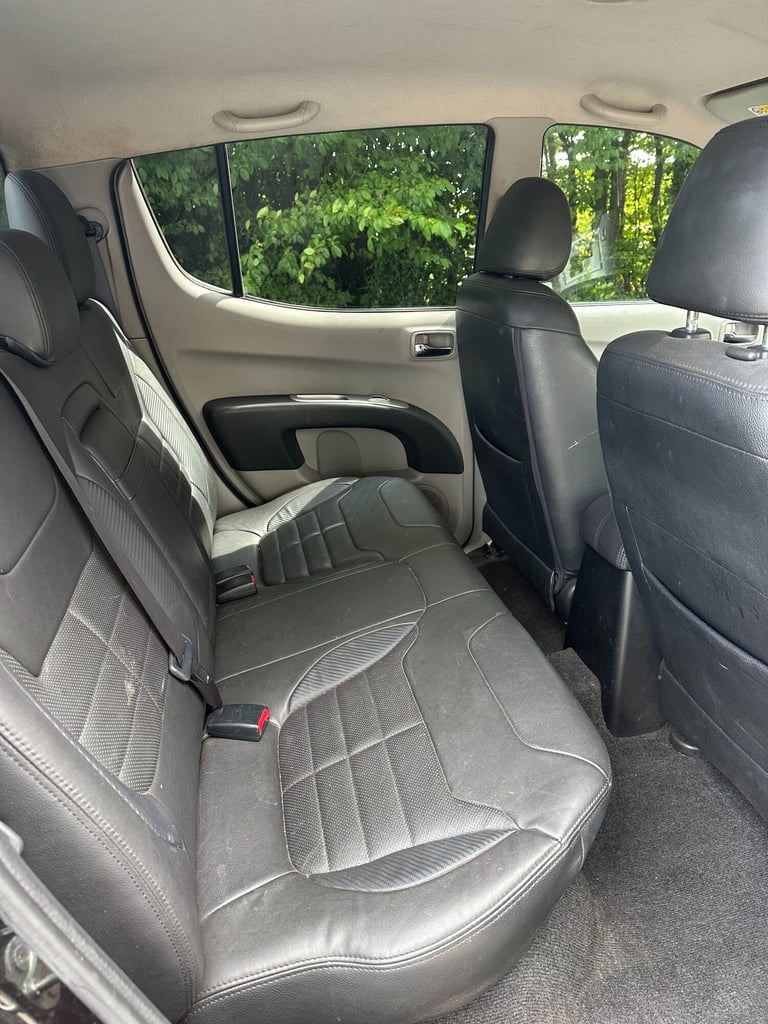 2013 Mitsubishi L200 Double Cab DI-D Barbarian 4WD Auto 176Bhp PICK UP Diesel Automatic