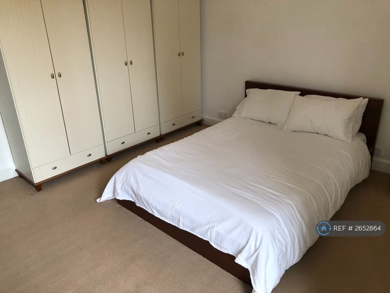 1 bedroom flat in Dalgety Street, Edinburgh, EH7 (1 bed) (#2652864)