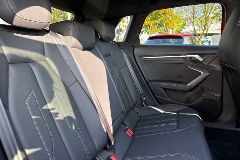 2025 Audi A3 Black Edition 35 TFSI  150 PS S tronic Hatchback PETROL Automatic