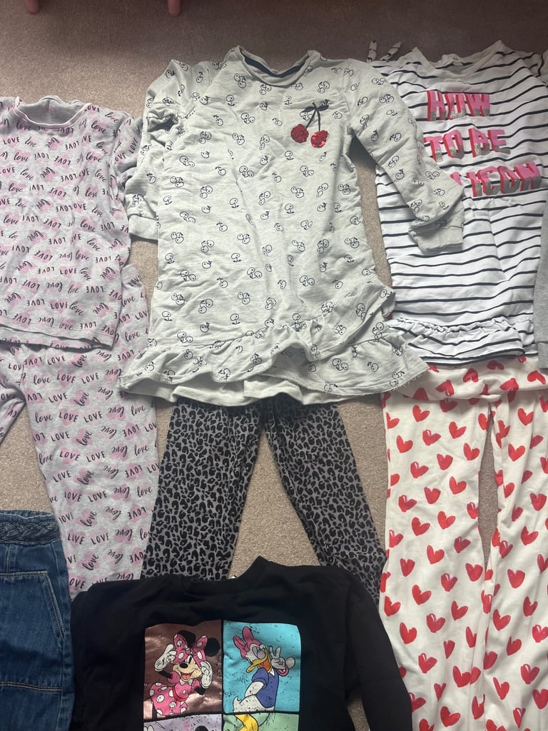 Large Girls bundle clothes 20+ items 