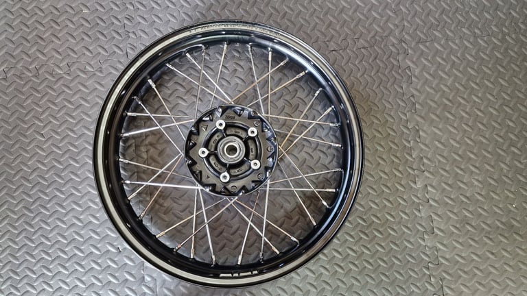 Genuine Triumph Bonneville T120 (Black) Front & Rear wheels