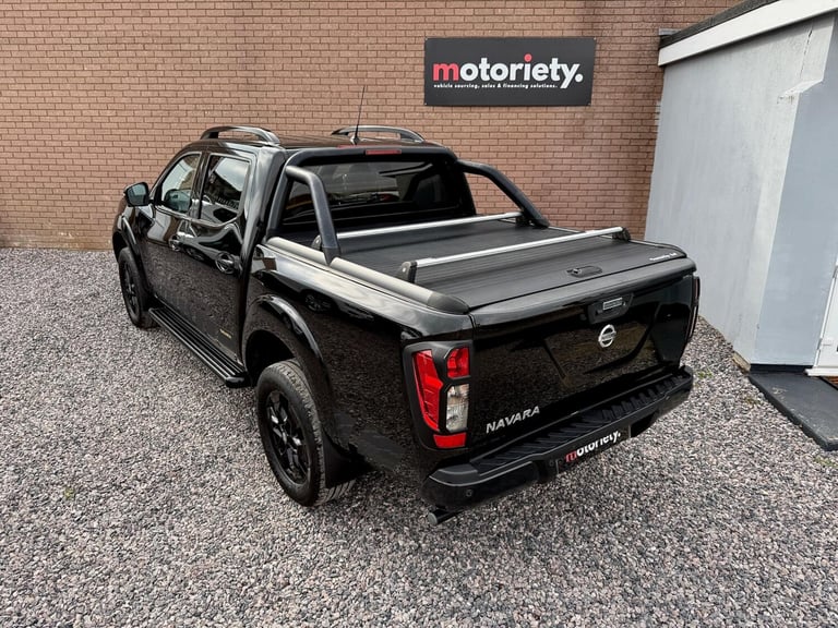 2020 Nissan Navara 2.3 dCi N-Guard Auto 4WD Euro 6 4dr PICK UP Diesel Automatic