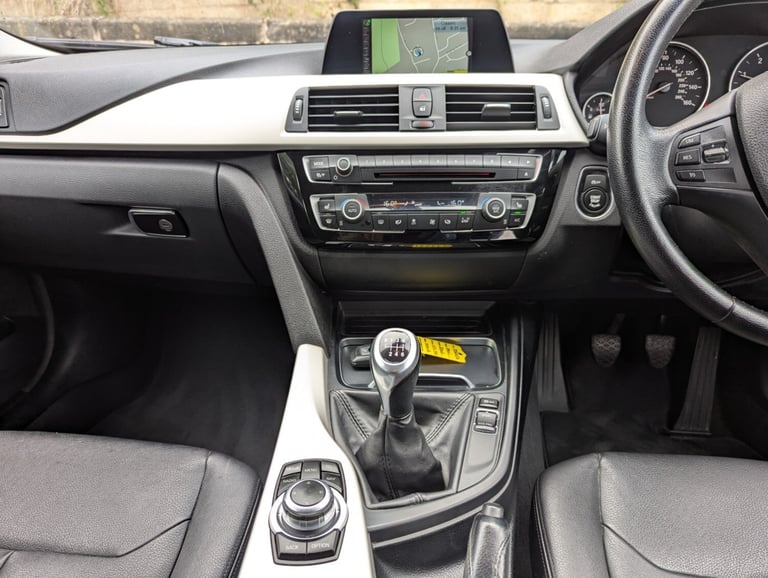 2015 BMW 320D EFFICIENT DYNAMICS PLUS ESTATE * NAV * LEATHER * £20 Tax * 2 Key