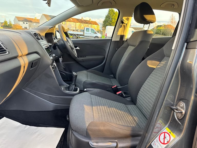2011 Volkswagen Polo 1.2 60 SE 5dr HATCHBACK Petrol Manual