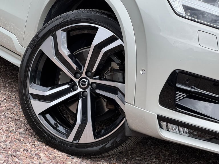 2019 Volvo XC90 2.0 B5 MHEV R-Design Pro Auto 4WD Euro 6 (s/s) 5dr ESTATE Diesel/Electric Hybrid ...