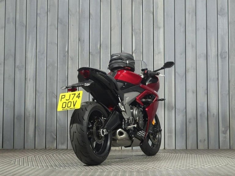 2024 74 TRIUMPH DAYTONA 660