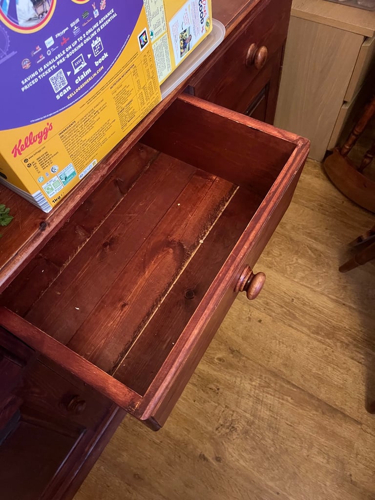 Solid wooden sideboard with 3 draws and 3 cupboards