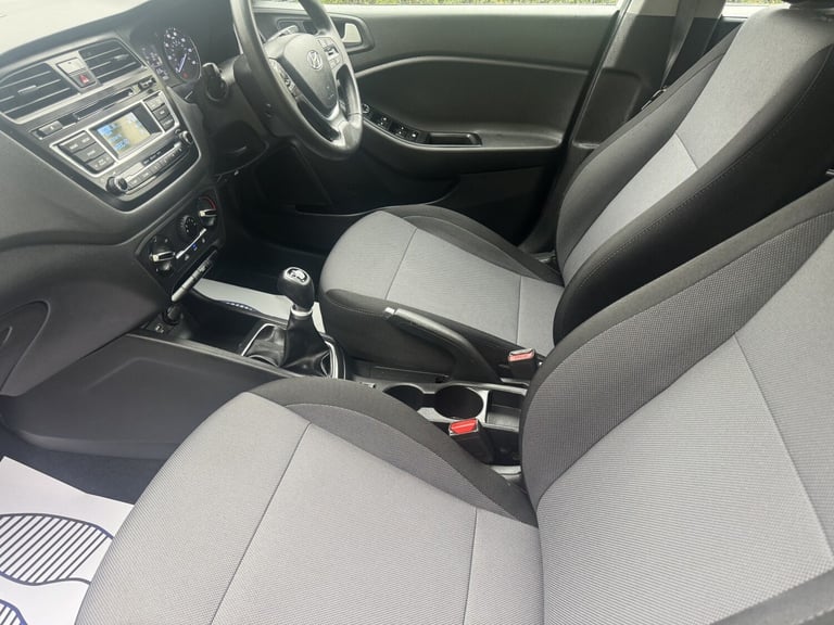 HYUNDAI I20 1.2 SE 2017