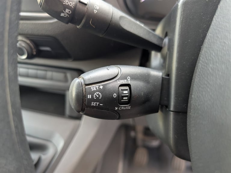 2020 Peugeot Expert 1400 2.0 BlueHDi 120 Professional Van PANEL VAN DIESEL Manual