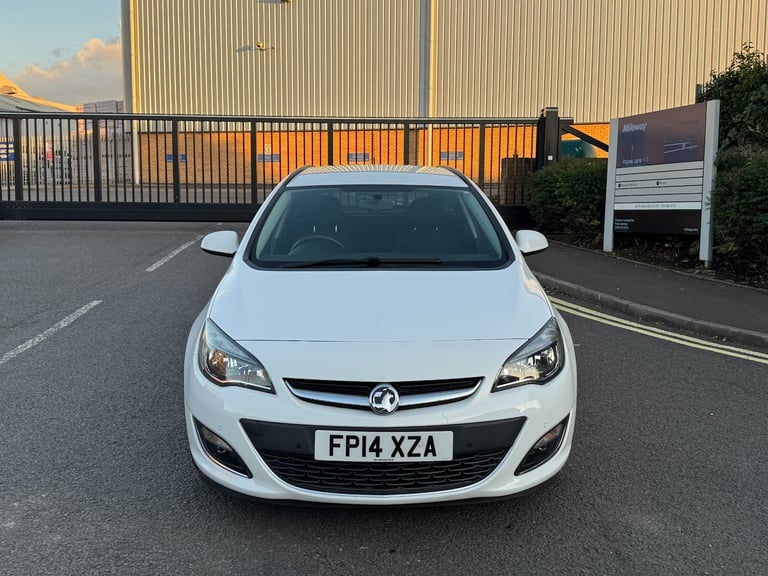 2014 Vauxhall Astra 1.6i 16V SRi 5dr ESTATE Petrol Manual
