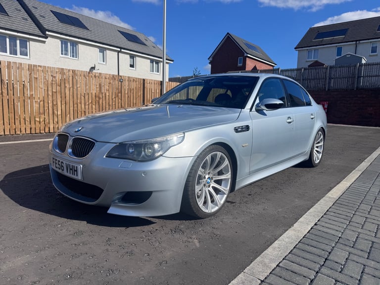 image for BMW, M5, Saloon, 2006, Semi-Auto, 4999 (cc), 4 doors