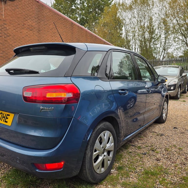 CITROEN C4 PICASSO VTR+ MODEL 1.6 DIESEL 115 BHP YEAR 2014 £20 ROAD TAX PER YEAR LOW MILES!!!