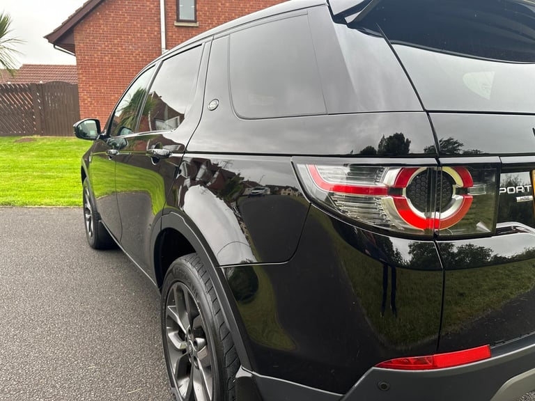 Land Rover Discovery Sport 4x4 / AUTO / 7 SEATS / HUGE SPEC 