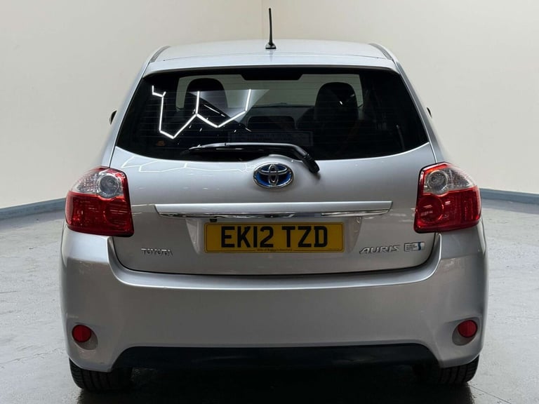 2012 Toyota Auris 1.8 VVT-h T Spirit CVT Euro 5 (s/s) 5dr Hatchback Hybrid Automatic