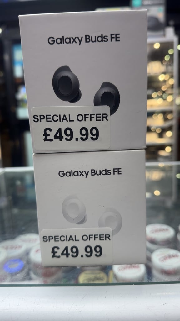 image for SAMSUNG GALAXY BUDS FE BRAND NEW SEALED 