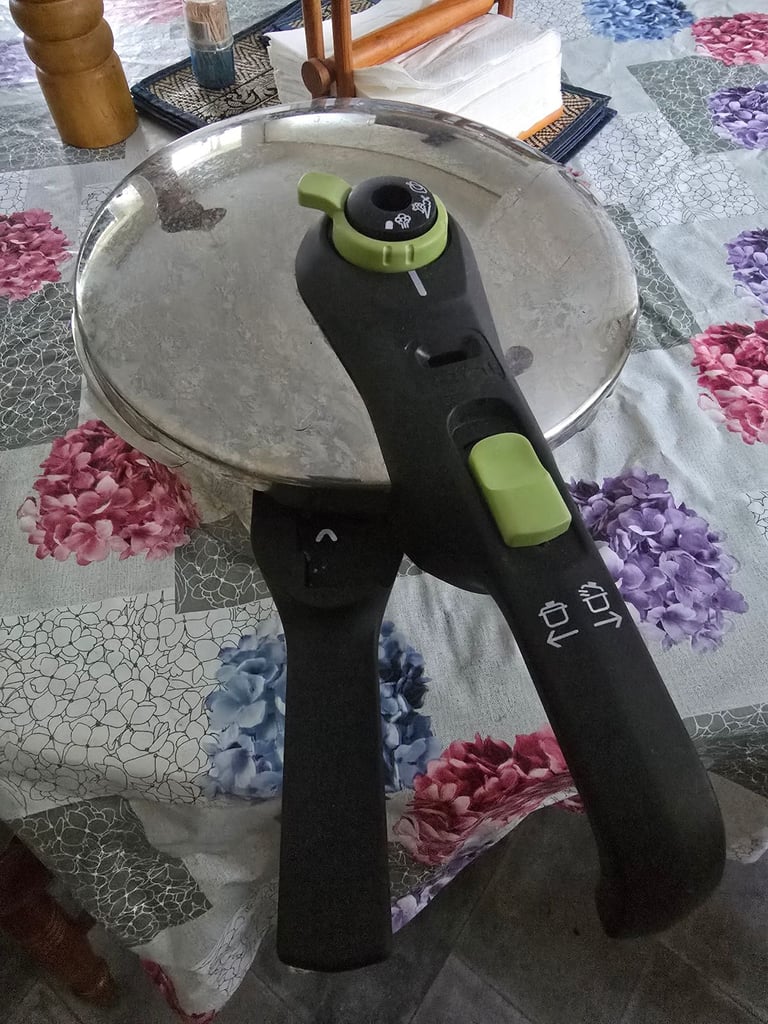 image for Pressure cookers