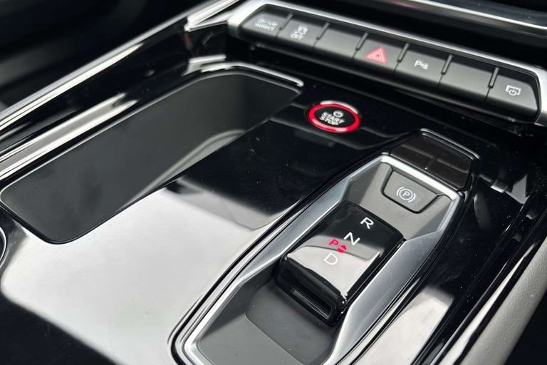 2025 Audi e-tron GT 370kW 105kWh Quattro 4dr Auto Saloon Electric Automatic