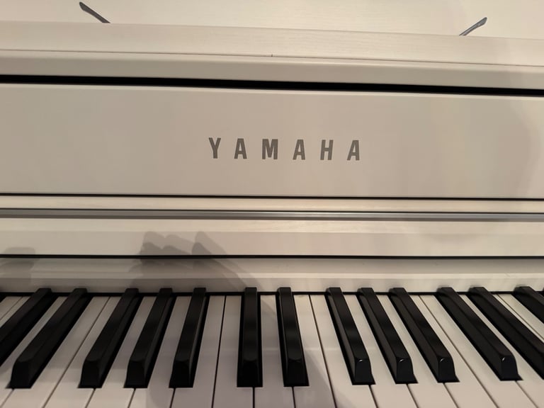 White wood Yamaha Clavinova digital piano 