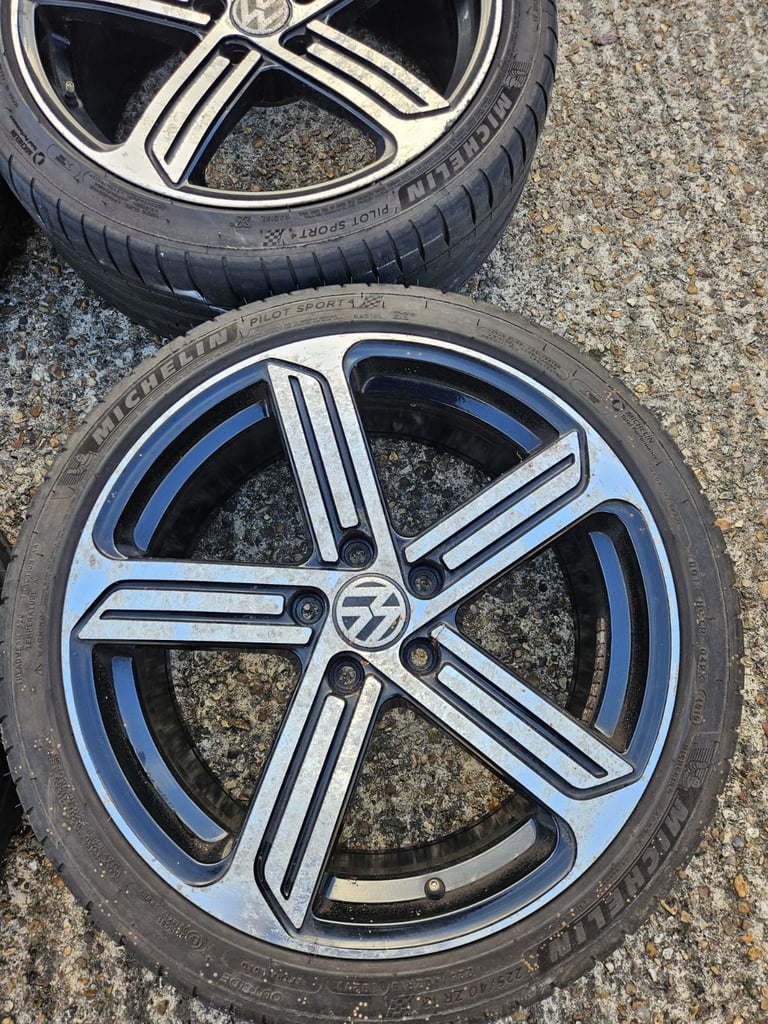 Volkswagen 5x112 18inch Golf R Cadiz Alloy Wheels & Tyres x4 