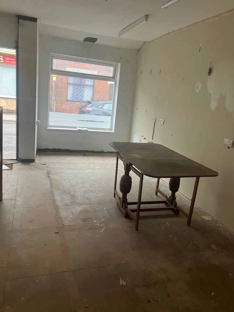SHOP TO RENT