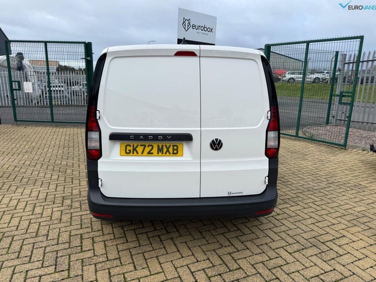 VOLKSWAGEN CADDY 2.0 TDI C20 COMMERCE Diesel Manual in White