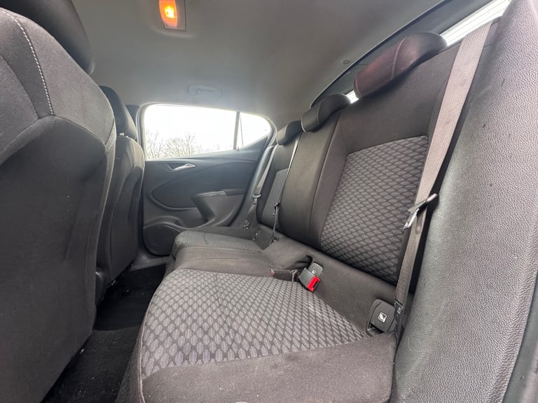 2016 Vauxhall Astra 1.6 CDTi 16V Design 5dr HATCHBACK Diesel Manual