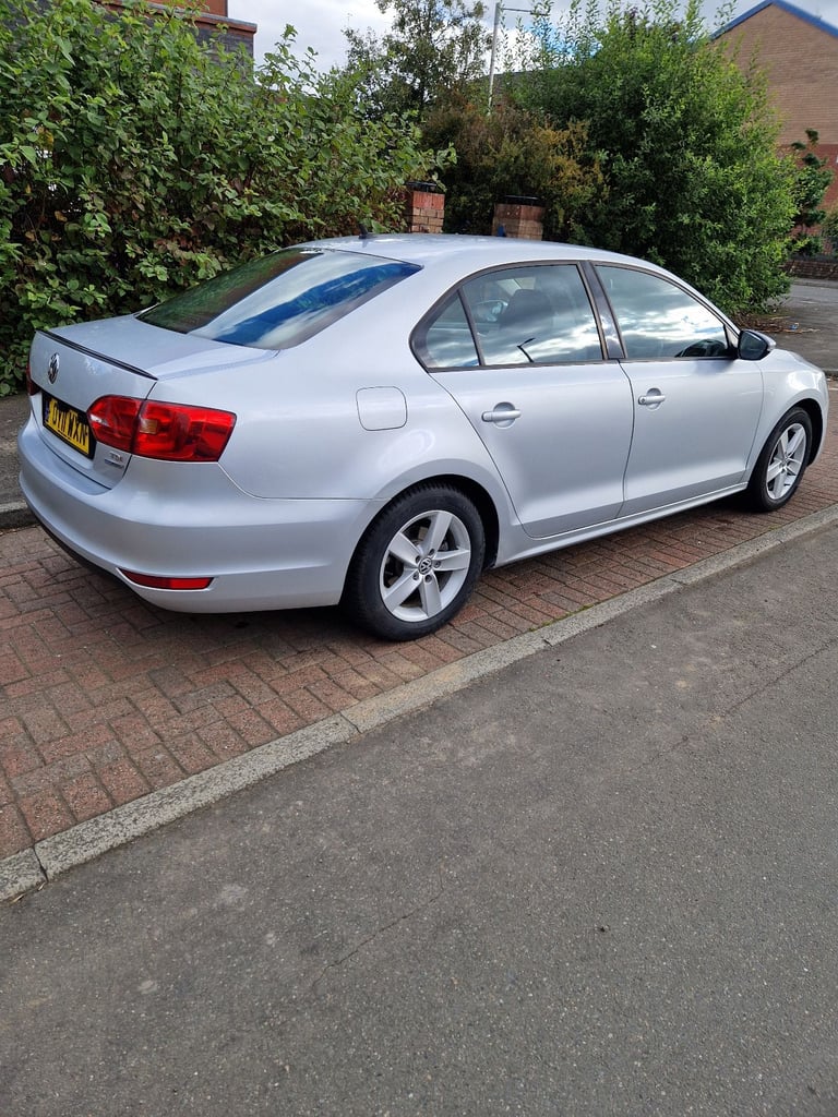 Volkswagen, JETTA, Saloon, 2011, Manual, 1598 (cc), 4 doors
