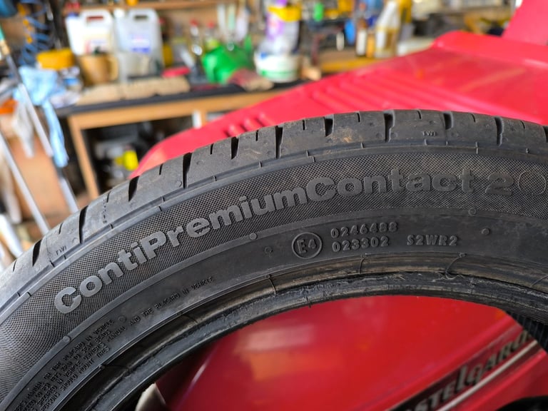 2 x Continental 195/50 R16 - Part worn