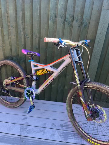 Specialized enduro downhill full suspension mountain bike MTB DH